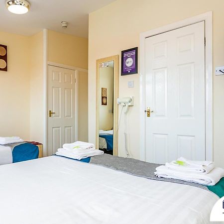 Dene Hotel Newcastle upon Tyne Bagian luar foto