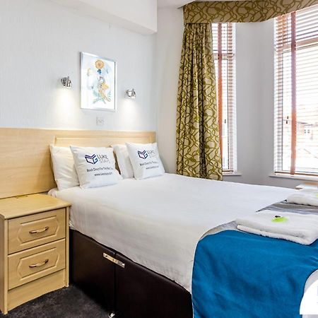 Dene Hotel Newcastle upon Tyne Bagian luar foto