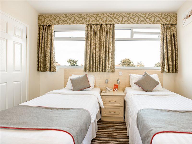 Dene Hotel Newcastle upon Tyne Bagian luar foto