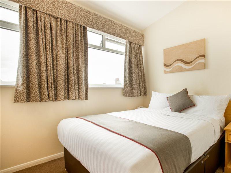 Dene Hotel Newcastle upon Tyne Bagian luar foto